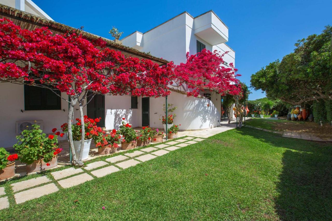 Residence Punta Cassano - In Piscina Sulla Spiaggia Di Sabbia San Foca Dış mekan fotoğraf